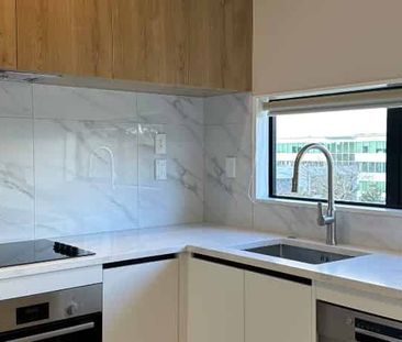 3-bedroom Townhouse in Greenlane - Photo 2
