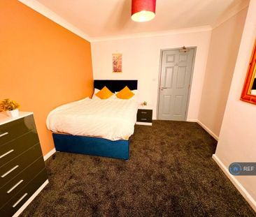 1 bedroom in a house share to rent - Photo 6