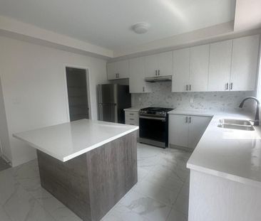 For Lease - 46 Monclova Road, Toronto, Ontario - Photo 4