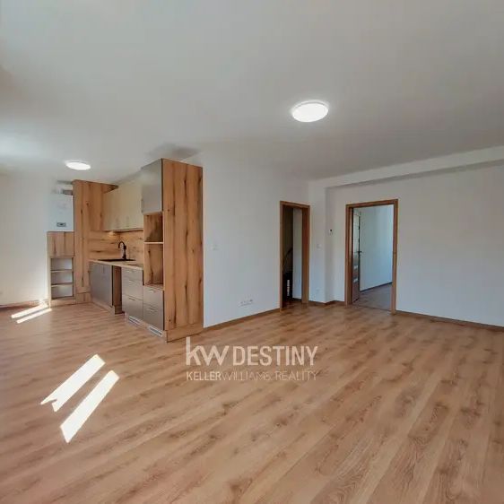 Pronájem moderního bytu 2+kk (57 m - Photo 1