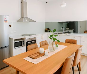 INSULR, Sydney - Photo 6