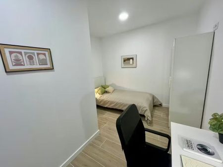 Carrer Balmes, Burjassot, Valencian Community 46100 - Photo 4