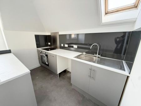 Studio to rent - Photo 3