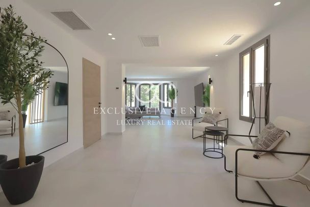 CANNES CROIX DES GARDES VILLA 390 M² AVEC PISCINE - Photo 1