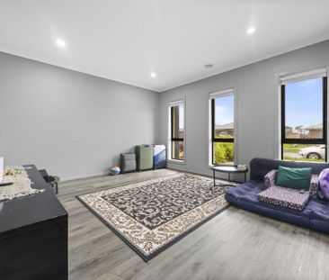 5 Sandpiper Avenue, Winter Valley - Photo 1