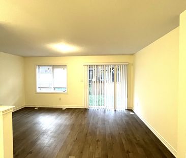 For Lease - 25 Rapids Lane, Hamilton, Ontario - Photo 2