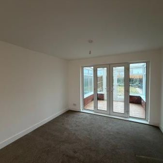 3 bedroom Terraced House To Let - Photo 1