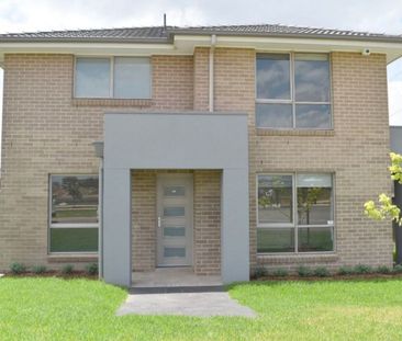 Family Home - Photo 5