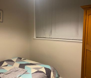 South Perth - Photo 5