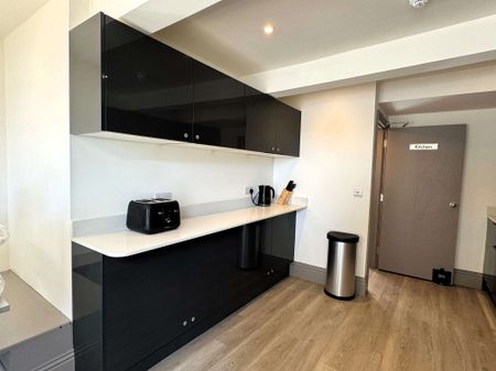 Property has been redesigned to meet the preferences of all individuals. - Photo 2