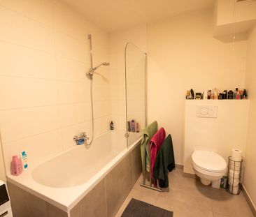 Instapklaar lichtrijk appartement met 2 slaapkamer, garagebox en zé... - Foto 5