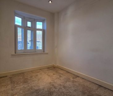 Guide Price £3,200 pcm - Available Now - Part Furnished - Photo 4