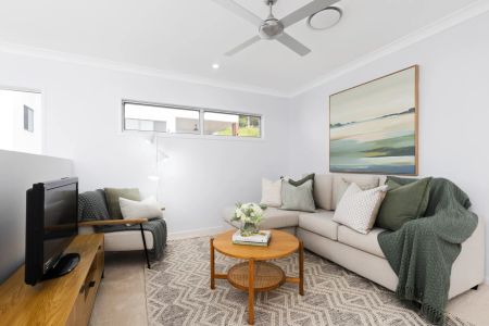 Luxury Family Home in Prime Locale - Photo 2