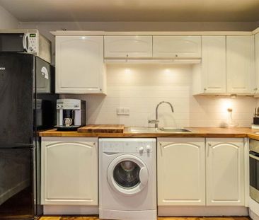 3 Lesley Court, 328 Lisburn Road, Belfast, BT9 6GH - Photo 4