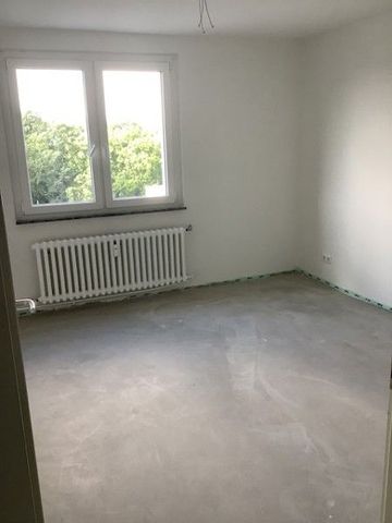 Geräumige und helle 3 Zimmer-Wohnung mit Balkon mit tollem Blick über Baumheide - Photo 5