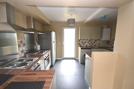 6 bedroom flat share to rent - Photo 5