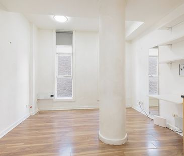 5/117-121 Bouverie Street, Carlton VIC 3053 - Photo 2