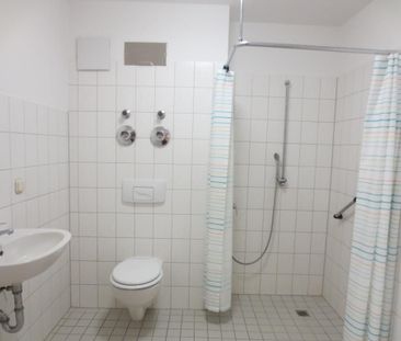 Behindertenfreundliche 2-Zimmer-Wohnung mit Aufzug - Photo 5