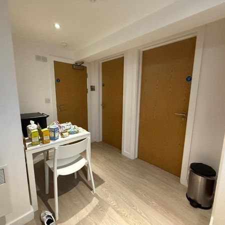 2 bedroom apartment to rent - Photo 4