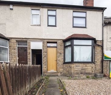 28 Newsome Road, Huddersfield, HD4 - Photo 1