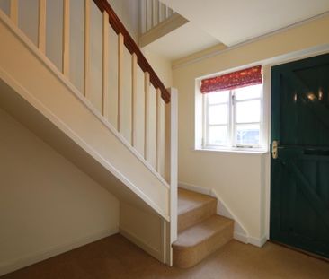 1 bedroom coach house to rent - Photo 4