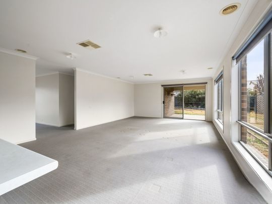 12 Klim Street, Killara VIC 3691 - House For Rent | Domain - Photo 1