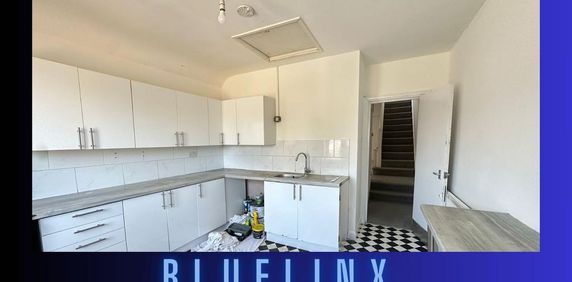 1 bedroom in a flat share to rent - Photo 2