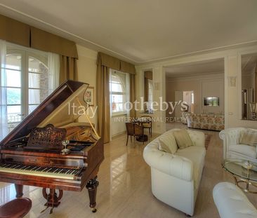 Single Family Home - Photo 3