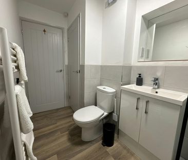 Flat to rent on - Photo 5