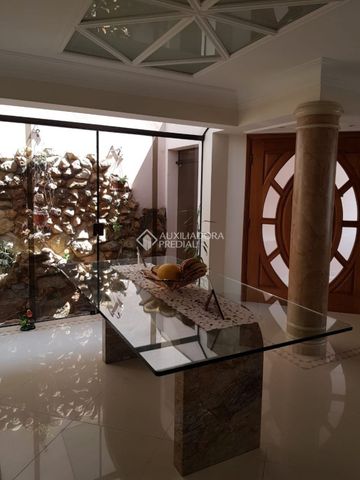 Sobrado com 3 quartos e 208m² para alugar em Jardim, Santo André. - Foto 2