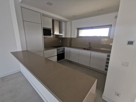 Apartamento T1 para Arrendamento Anual na Praia da Rocha - Photo 3