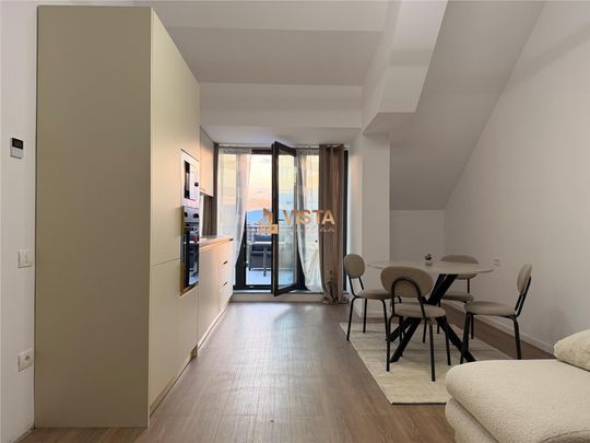 Apartament de inchiriat 3 camere, Tractorul, Brasov - Photo 1