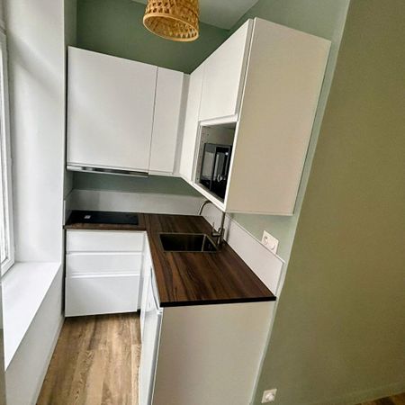 À LOUER – Studio rénové de 23 m², Rue Meurein, Lille réf 1506 - Photo 4