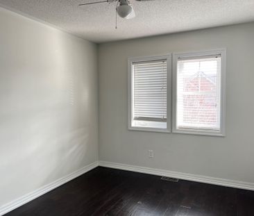 For Lease - 15 Aird Court, Milton, Ontario - Photo 3