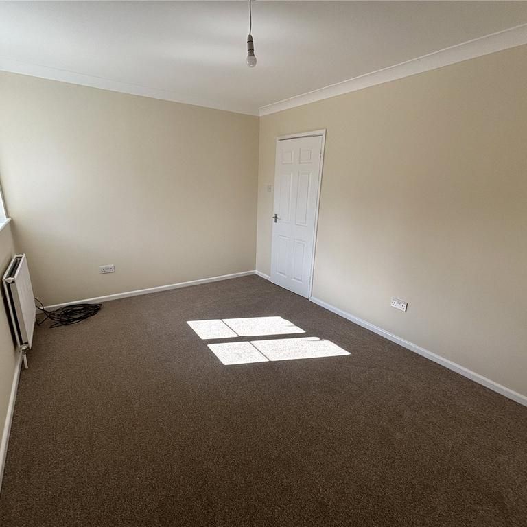 2 bedroom bungalow to rent - Photo 1
