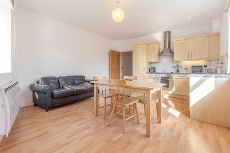 1 Bed Flat, Horatio House, SW19 - Photo 2