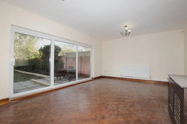 4 bedroom semi-detached house to rent - Photo 1