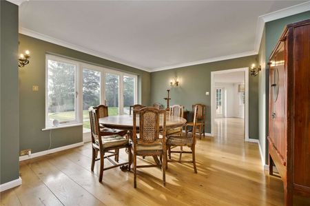 An elegant family home in a stunning secluded position, including a swimming pool, tennis court, two bedroom cottage, small paddock and two stables. - Photo 3