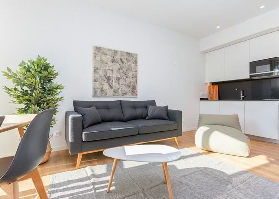 Carrer de Provença, Barcelona, Catalonia 08037 - Photo 1