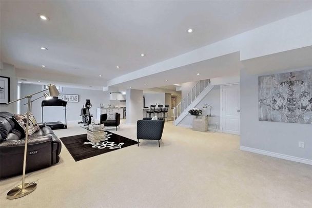 For Lease - 19 Brass Drive, Richmond Hill, Ontario - Photo 1