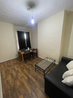 3 Bed Terraced House, Kensington Street, M14 - Photo 1