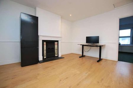 Agraria Road, Guildford, Surrey, GU2 - Photo 3