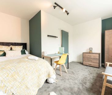😁 Modern HMO in a great location 😁 Room 3 - Photo 6