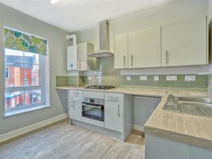 1 BEDROOM Apartment - First Floor - Photo 5