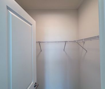 For Lease - 385 Arctic Red Drive Unit# 109, Oshawa, Ontario - Photo 2