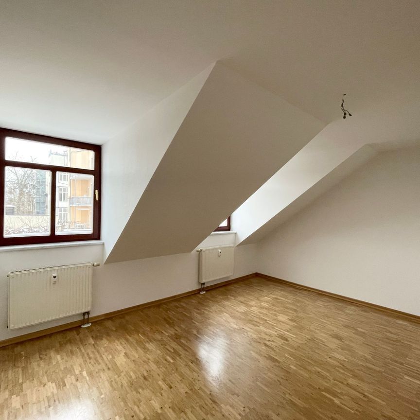 Äußere Neustadt: Dachgeschoss + Parkett + EBK! - Photo 1