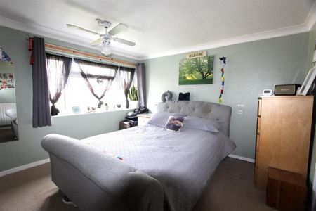 3 bedroom terraced house to rent - Photo 4