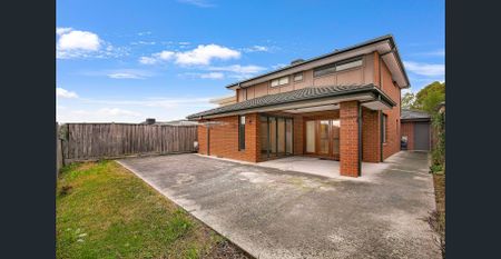 STUNNING & SPACIOUS MODERN HOME IN PRIME LOCATION - Photo 2