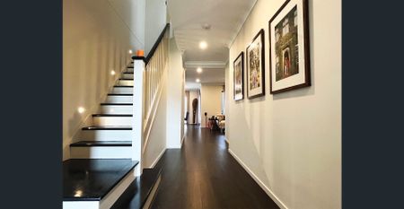 Executive Living in Underwood - Photo 3