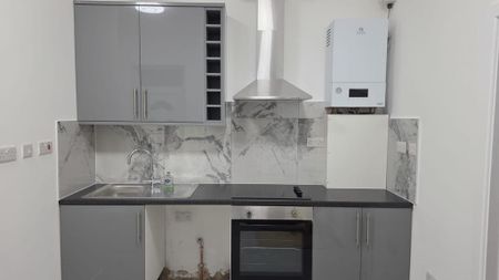 1 bedroom apartment to rent - Photo 2